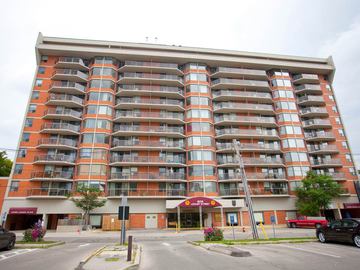 Apartments for Rent in Burlington -  Windsor Apartments - CanadaRentalGuide.com