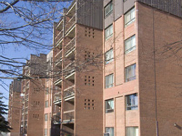 Apartments for Rent in Toronto -  Warren Court Apartments - CanadaRentalGuide.com