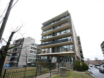 Apartments for Rent in Toronto -  26 Gulliver Road - CanadaRentalGuide.com