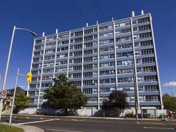 Apartments for Rent in Ottawa -  Colonel By Towers - CanadaRentalGuide.com