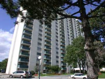 Apartments for Rent in Etobicoke  -  427 and Burnhamthorpe - CanadaRentalGuide.com