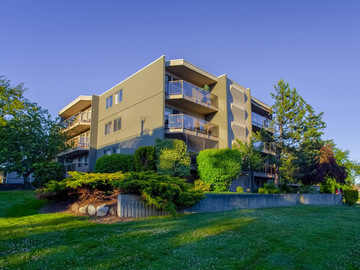 Apartments for Rent in Victoria -  Gorge Towers - CanadaRentalGuide.com