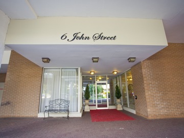 Apartments for Rent in Oakville -  John Street Apartments - CanadaRentalGuide.com