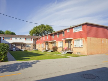 Apartments for Rent in Burlington -  Glenwood Park Townhomes - CanadaRentalGuide.com