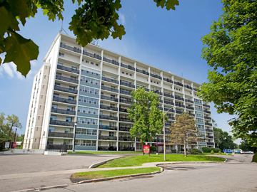 Apartments for Rent in Toronto -  Roanoke Apartments - CanadaRentalGuide.com
