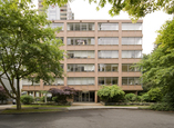 Parkside Apartments - Vancouver, British Columbia - Apartment for Rent