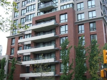 Apartments for Rent in Vancouver -  Yaletown Park 2 - CanadaRentalGuide.com