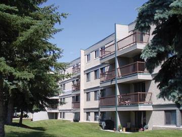Apartments for Rent in Edmonton -  Harrow Court - CanadaRentalGuide.com