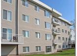 West Edmonton Court - Edmonton, Alberta - Apartment for Rent