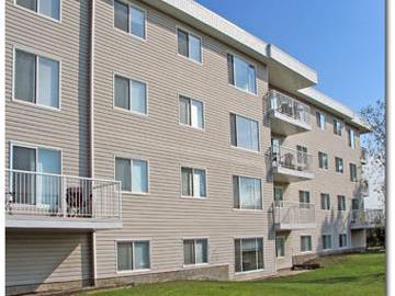 Apartments for Rent in Edmonton -  West Edmonton Court - CanadaRentalGuide.com