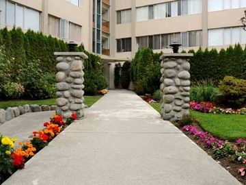 Apartments for Rent in Vancouver -  The Hollies - CanadaRentalGuide.com