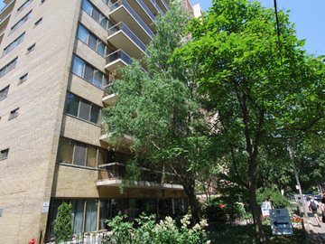 Apartments for Rent in Toronto -  48 Isabella - CanadaRentalGuide.com