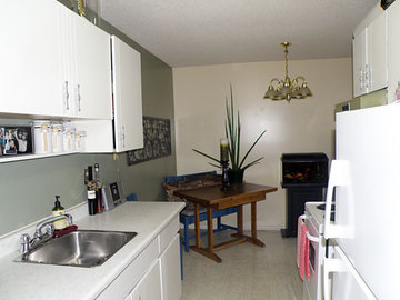 Apartments for Rent in Kamloops -  Catalina Court - CanadaRentalGuide.com