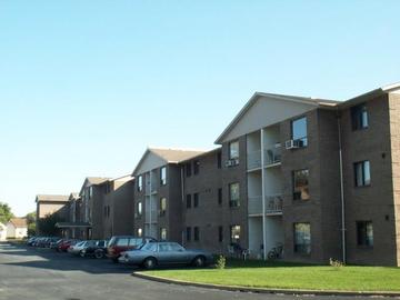 Apartments for Rent in St. Catharines -  37 Rykert Street - CanadaRentalGuide.com