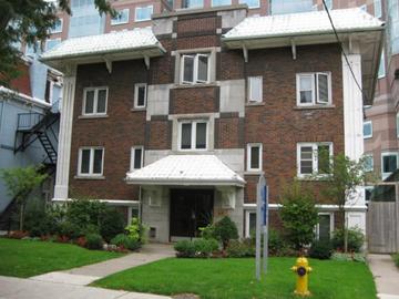 Apartments for Rent in Toronto -  44 Huntley Street - CanadaRentalGuide.com