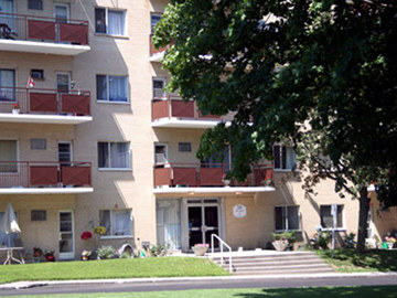 Apartments for Rent in Oshawa -  Park Lane Estates  - CanadaRentalGuide.com