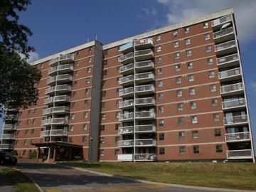 Apartments for Rent in Kingston -  Portsmouth Place East - CanadaRentalGuide.com