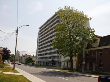 Apartments for Rent in Kingston -  Skyline - CanadaRentalGuide.com