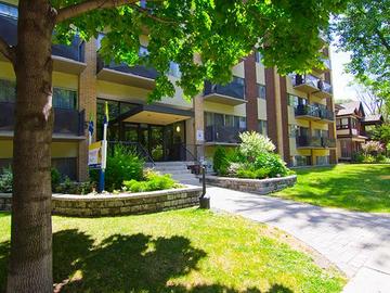 Apartments for Rent in Ottawa -  57 Bayswater Avenue - CanadaRentalGuide.com