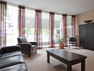 Apartments for Rent in Burlington -  Pine Terrace Apartments - CanadaRentalGuide.com