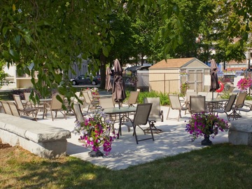 Apartments for Rent in Burlington -  Pine Terrace Apartments - CanadaRentalGuide.com