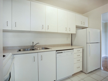 Apartments for Rent in North York -  Stubbs Apartments - CanadaRentalGuide.com