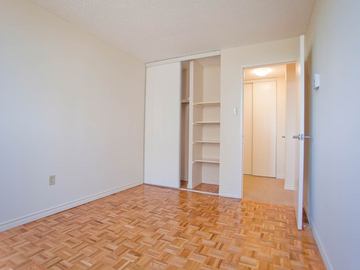 Apartments for Rent in Whitby -  Highland Towers Apartments - CanadaRentalGuide.com