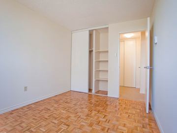 Apartments for Rent in Whitby -  Highland Towers Apartments - CanadaRentalGuide.com