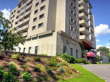 Apartments for Rent in Quebec City -  Le St-Laurent Apartments - CanadaRentalGuide.com