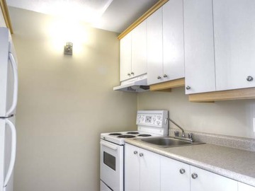 Apartments for Rent in Quebec City -  Le St-Laurent Apartments - CanadaRentalGuide.com