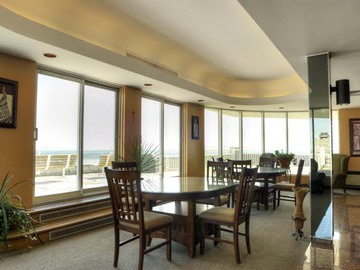 Apartments for Rent in Quebec City -  Le St-Laurent Apartments - CanadaRentalGuide.com
