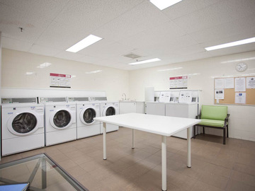 Apartments for Rent in Burlington -  Windsor Apartments - CanadaRentalGuide.com