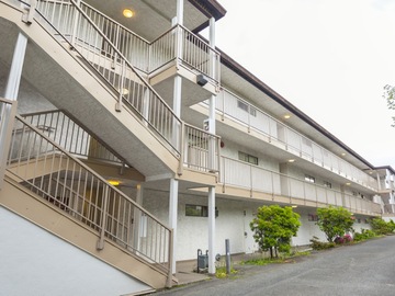 Apartments for Rent in Esquimalt -  Mayfair Manor Apartments - CanadaRentalGuide.com