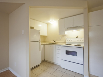 Apartments for Rent in Québec City -  Pere-Marquette Apartments - CanadaRentalGuide.com