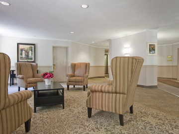Apartments for Rent in Burlington -  Lord Nelson Apartments - CanadaRentalGuide.com