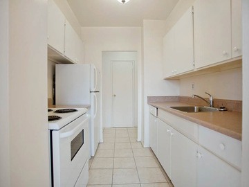 Apartments for Rent in Toronto -  Isabella Apartments - CanadaRentalGuide.com