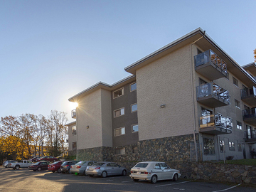 Apartments for Rent in Victoria -  Don Quadra Apartments - CanadaRentalGuide.com