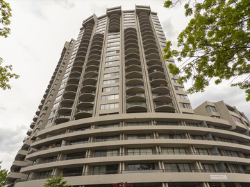 Apartments for Rent in North Vancouver - International Plaza Apartments - CanadaRentalGuide.com