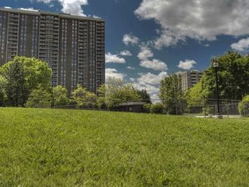 Apartments for Rent in Brampton -  Knightsbridge Kings Cross Apartments - CanadaRentalGuide.com