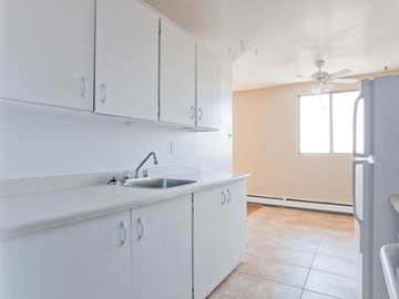 Apartments for Rent in London -  Wyndfield Place Apartments - CanadaRentalGuide.com