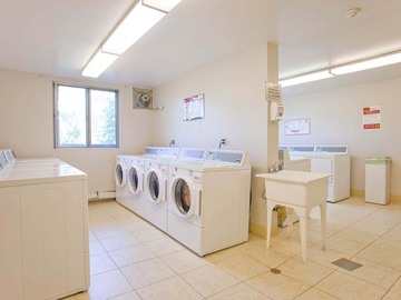 Apartments for Rent in London -  Wyndfield Place Apartments - CanadaRentalGuide.com