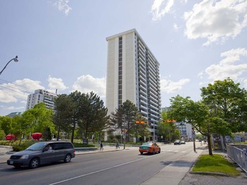 Apartments for Rent in Toronto -  Davisville Village Apartments - CanadaRentalGuide.com