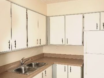 Apartments for Rent in Toronto -  Huntley Apartments - CanadaRentalGuide.com
