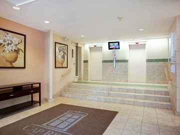 Apartments for Rent in Toronto -  Roanoke Apartments - CanadaRentalGuide.com
