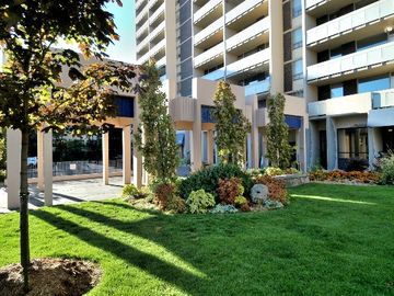 Apartments for Rent in Toronto -  Wellesley Apartments - CanadaRentalGuide.com