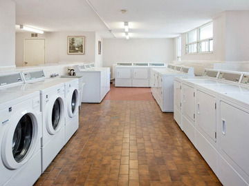 Apartments for Rent in Toronto -  Scarborough Golf Apartments - CanadaRentalGuide.com