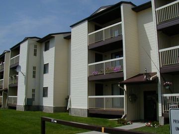 Apartments for Rent in Regina - Southwood Green Apartments - CanadaRentalGuide.com