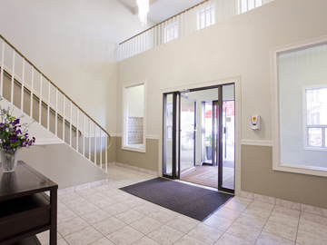 Apartments for Rent in Burlington -  Tycourt Apartments and Townhomes - CanadaRentalGuide.com