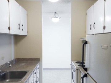 Apartments for Rent in Calgary -  Mayfair Place Apartments - CanadaRentalGuide.com