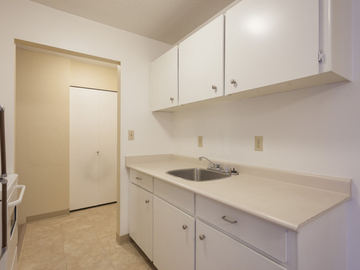 Apartments for Rent in Victoria -  Sansar Apartments - CanadaRentalGuide.com